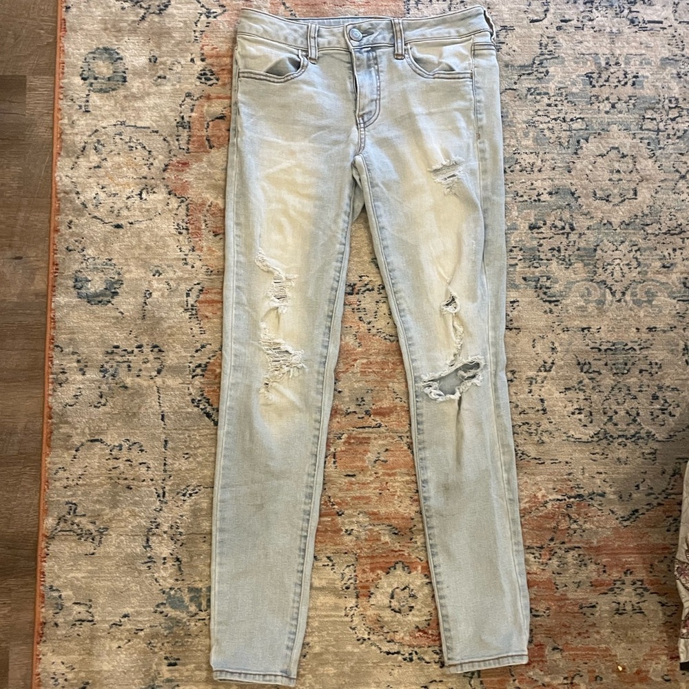 American Eagle Ripped skinny jeans
